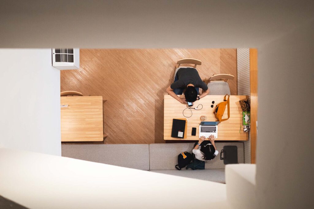 wooden-white-working-space-in-covid-time-5ZRPESR.jpg